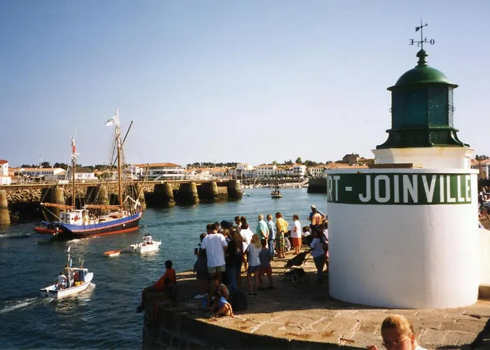 Maison De A L'ile D'yeu - Les Genets Feriehus *